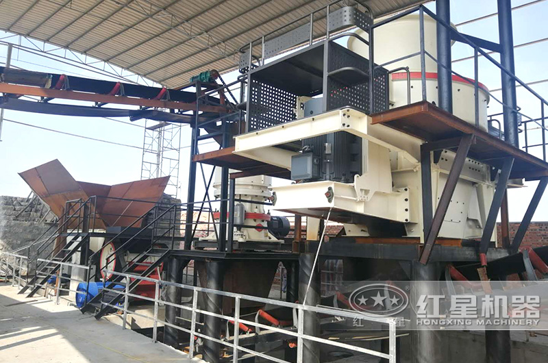 河卵石制砂現場 河卵石制砂現場