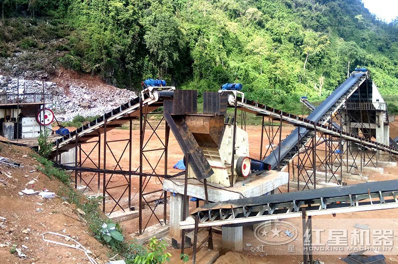 大理石廢料加工現(xiàn)場(chǎng)